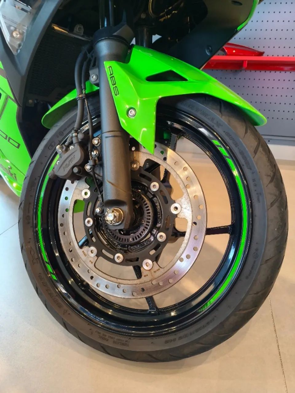 Kawasaki Ninja 500 SE 2025 - Foto 5