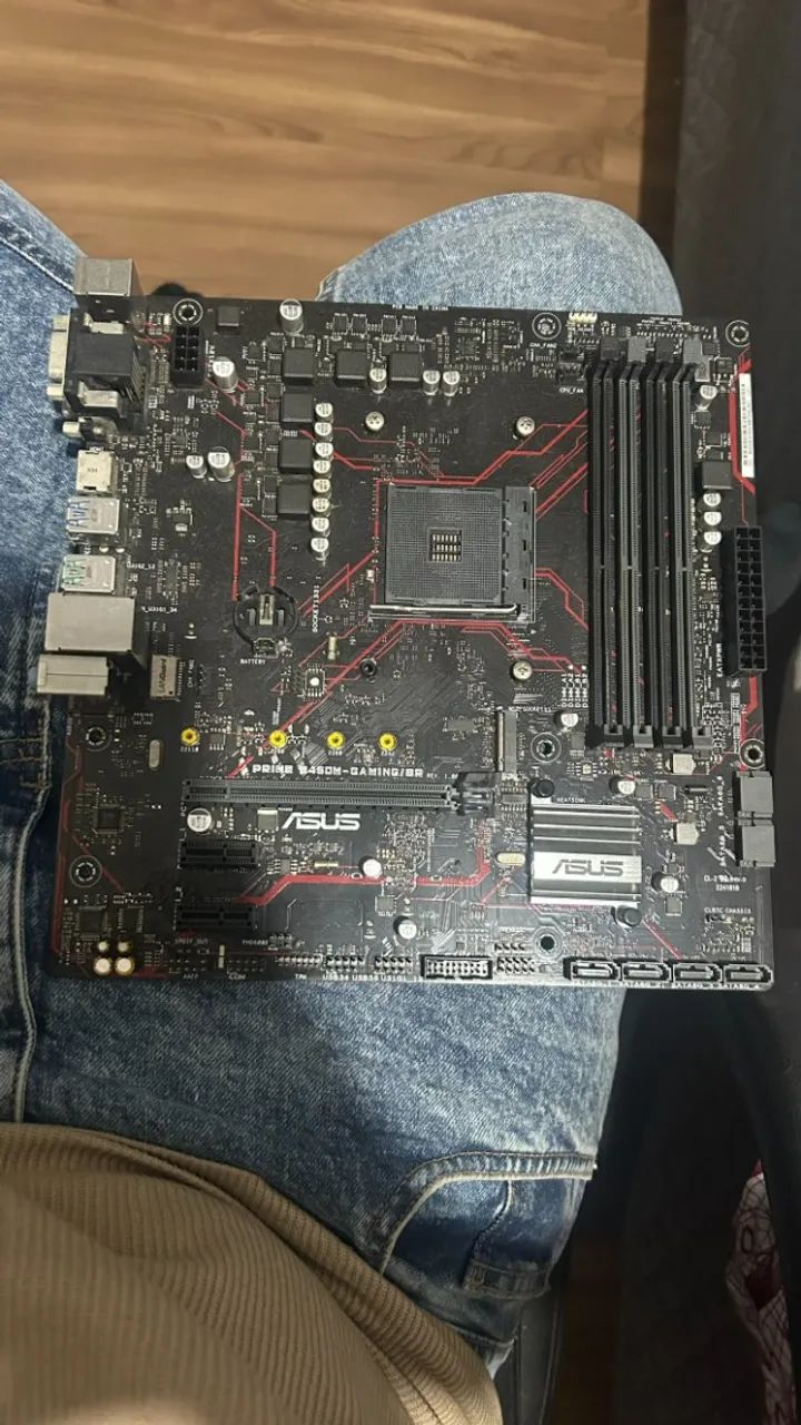 Placa mãe Asus B450M Gaming com defeito - Foto 2