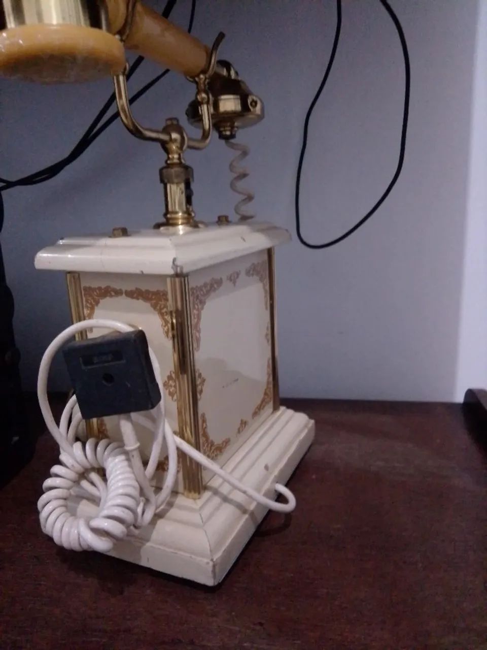Telefone antigo analógico - Peça única. Antiguidade.  - Foto 2