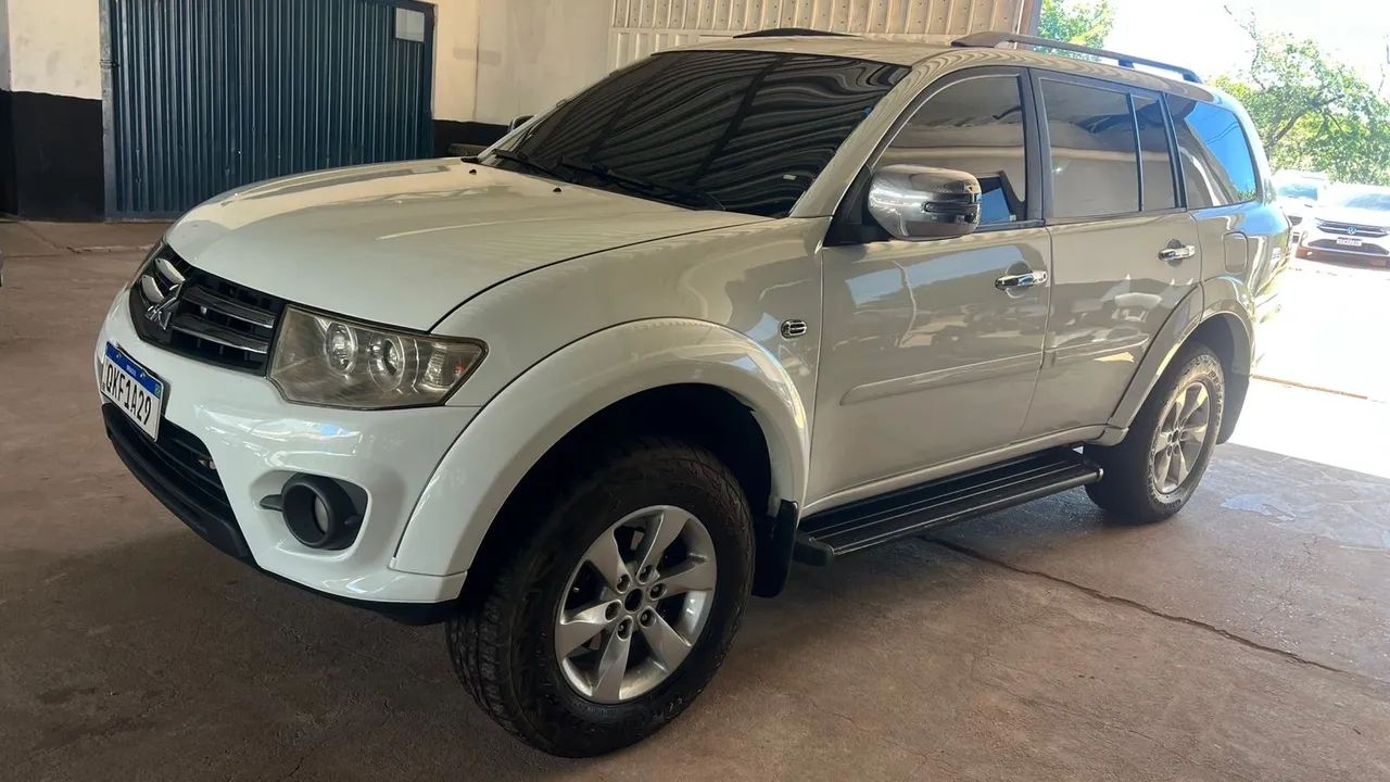 Mitsubishi Pajero Pajero DAKAR 3.2 4x4 T.I. Dies. 5p Aut. 2015