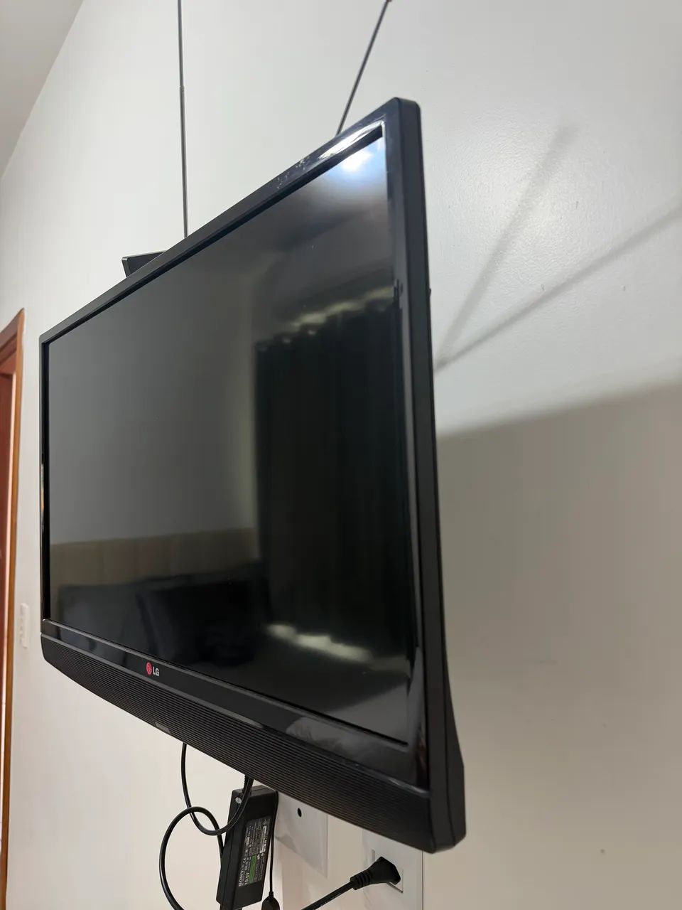 Tv LG 28 polegadas muito nova 