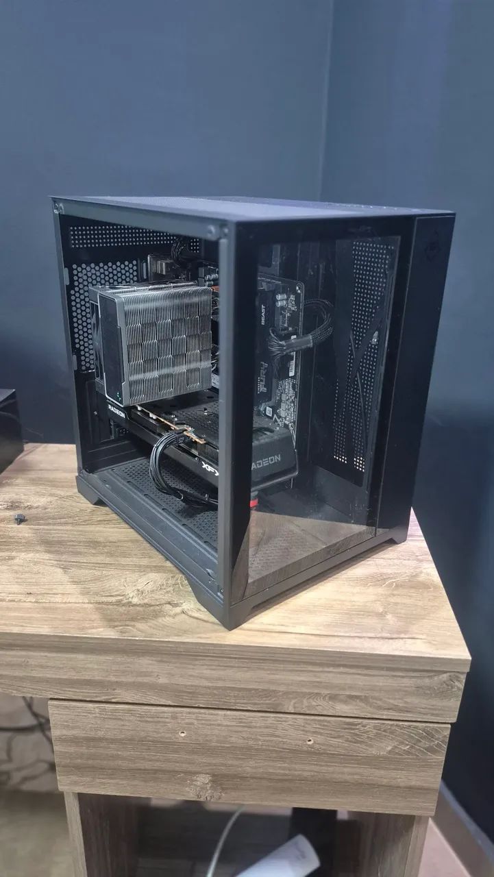 PC Gamer RX7600 