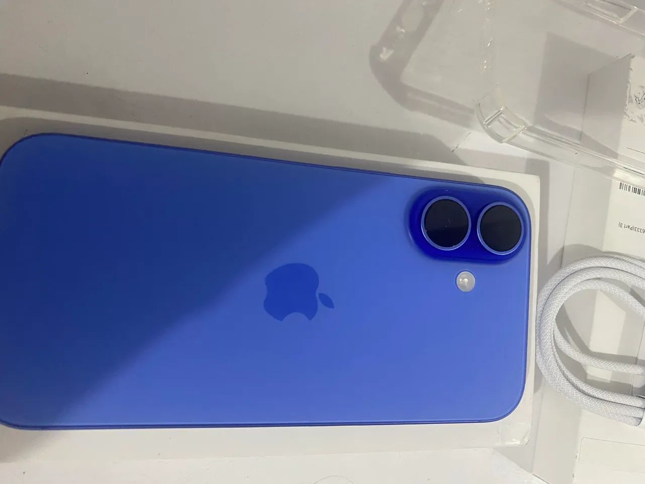 Vendo Iphone16 com menos de um ano de uso