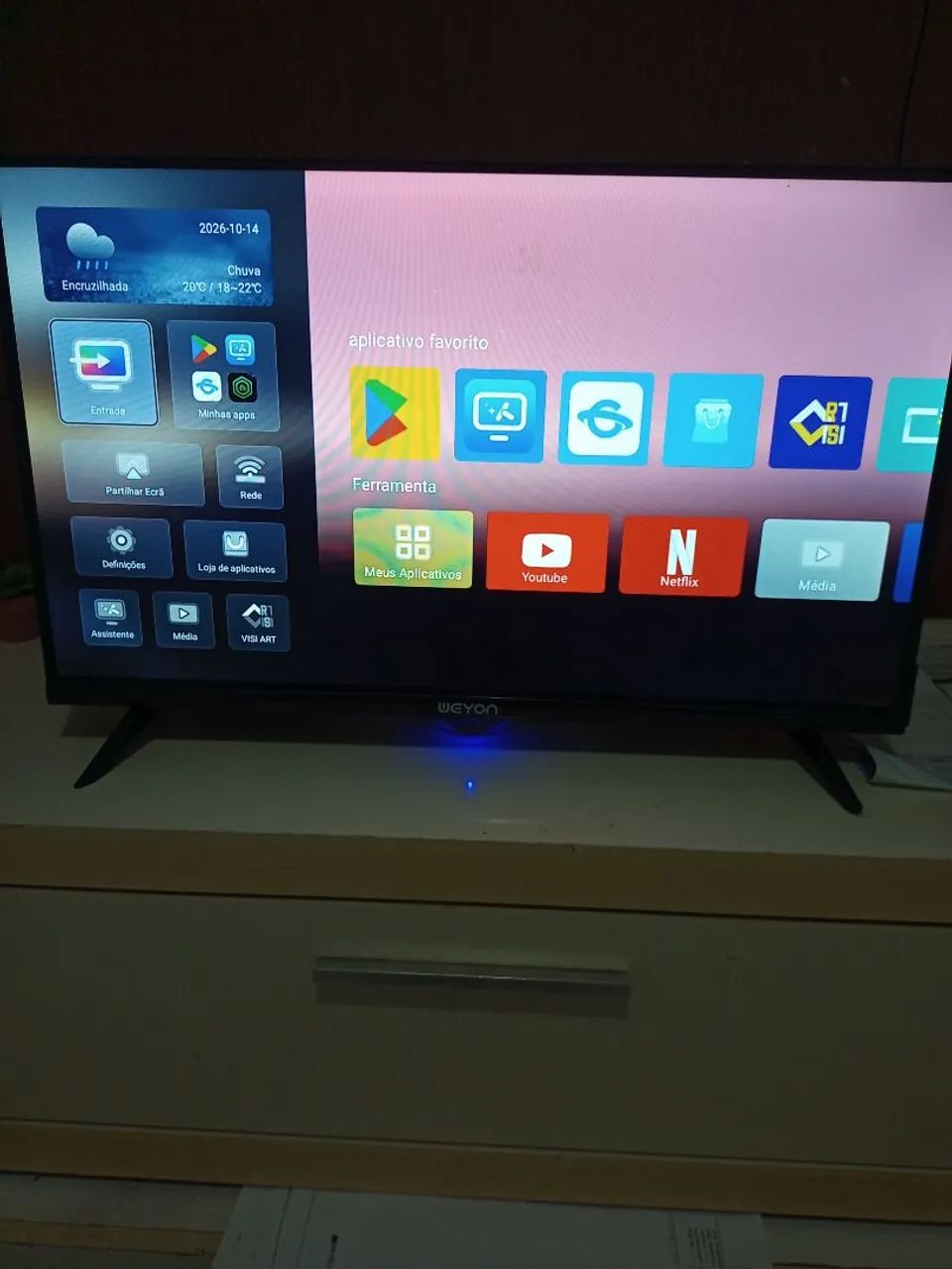 Vendo tv wsmart 24 polegadas nova 