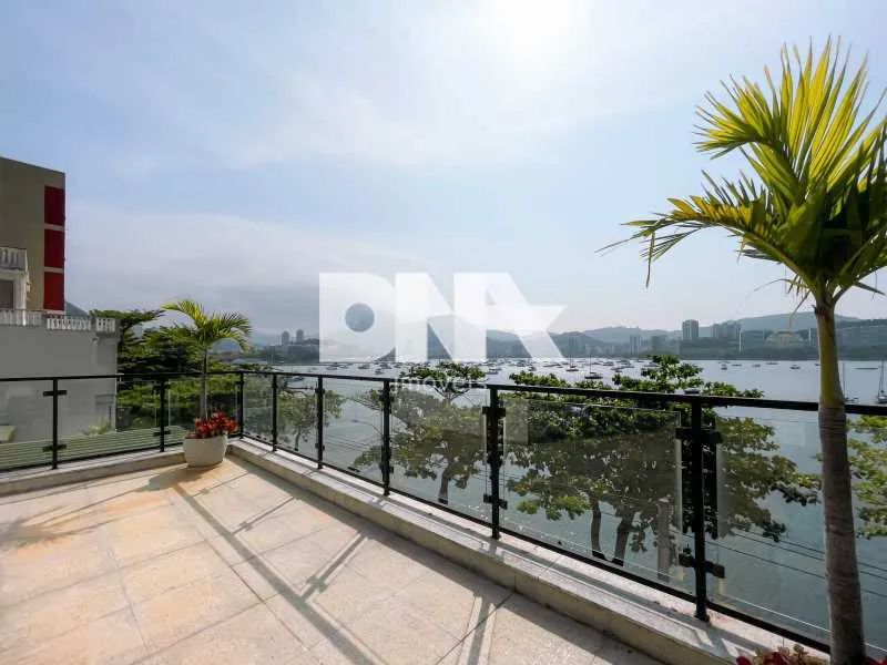 Casa de rua - Triplex / Residencial / Urca - Foto 3