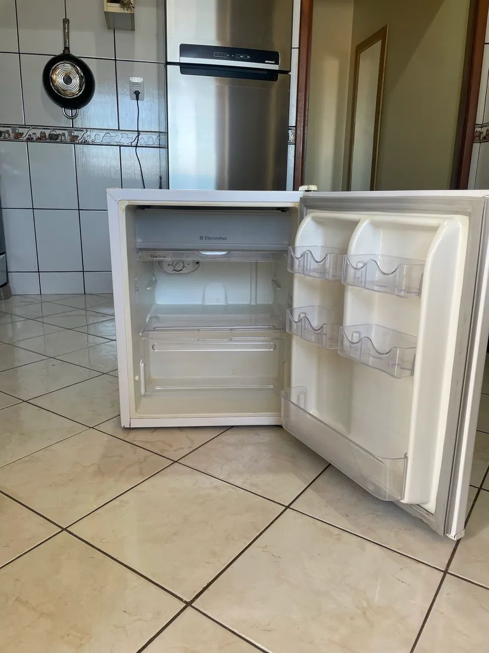 Frigobar Electrolux em perfeito estado  - Foto 3