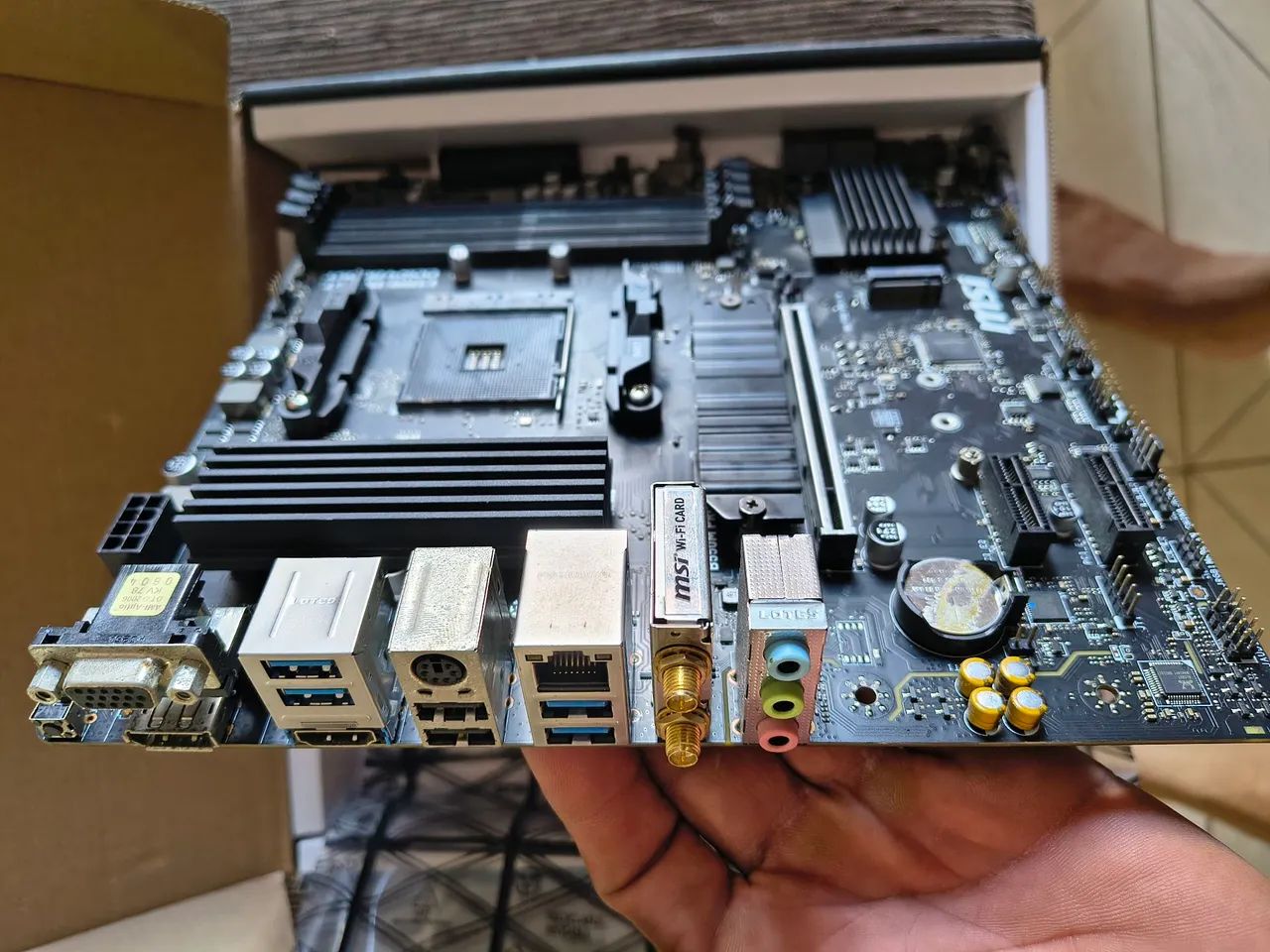 Placa mãe MSI b550m wifi - Foto 4