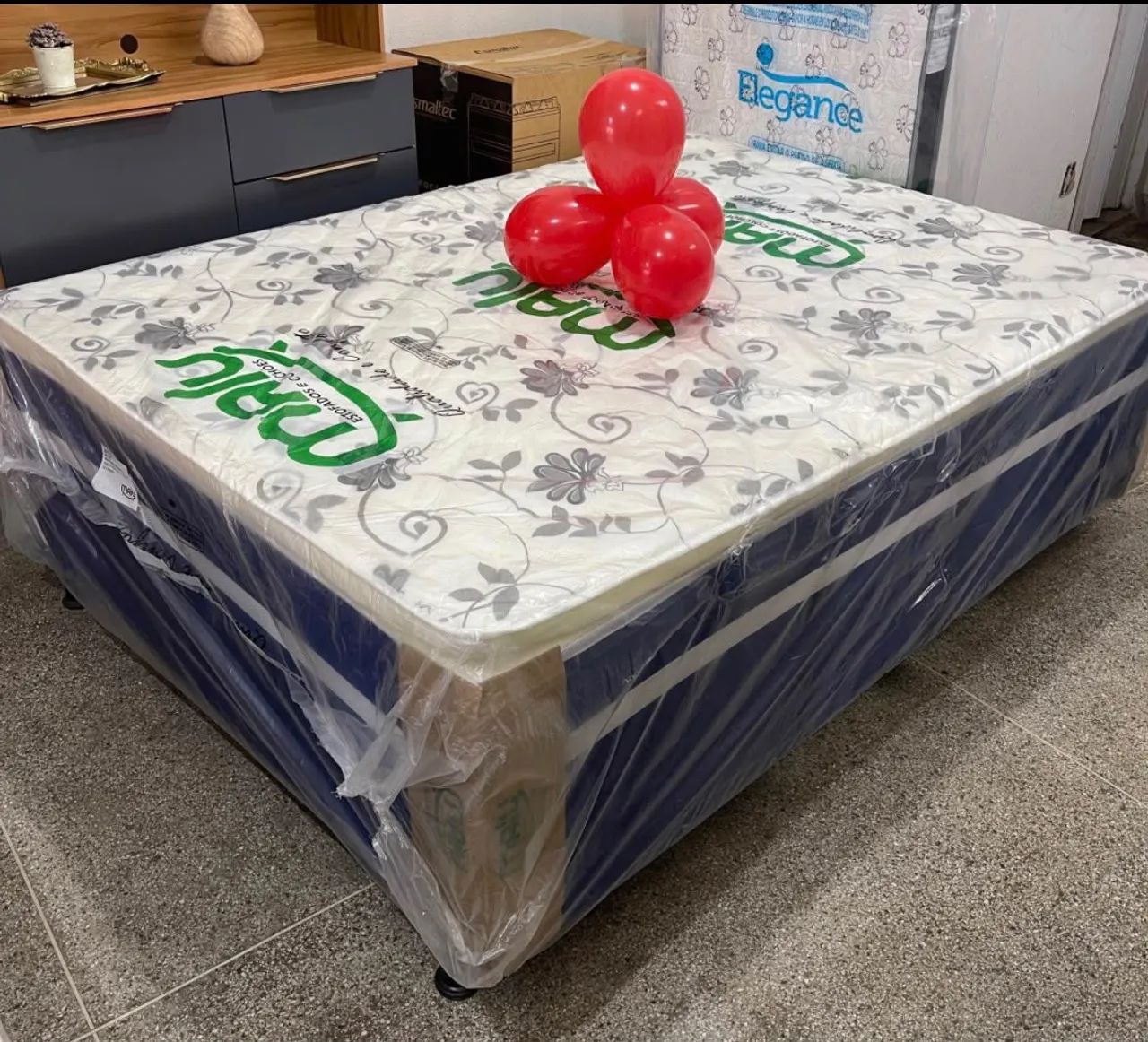 Cama box casal com pilon 