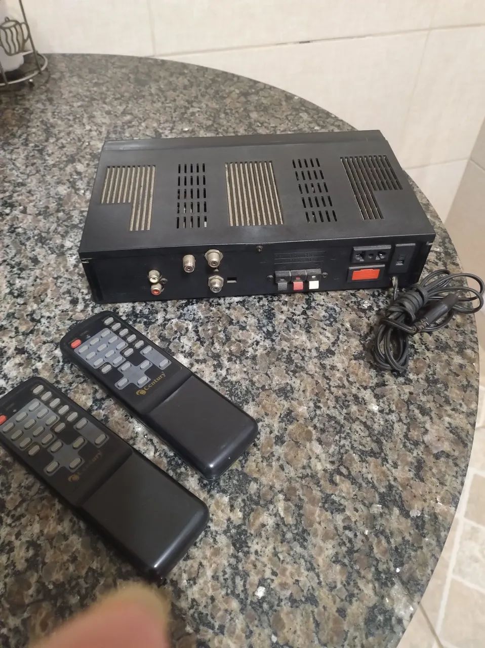Receptor de Satélite Century USR-1900  - Foto 2