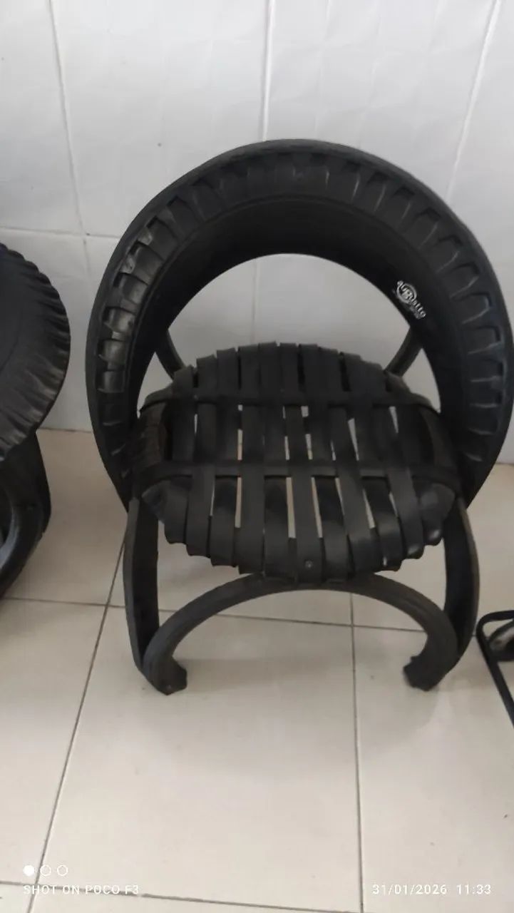 Vendo jogo de sofá de pneu  - Foto 3