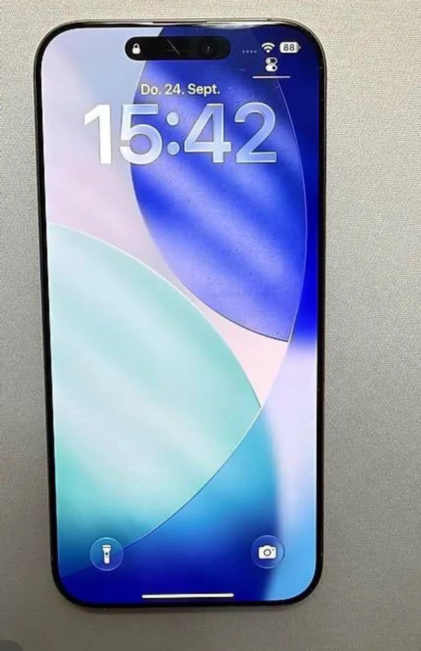 iPhone 16 Pro Max - Cinza Titânio Natural  - Foto 3