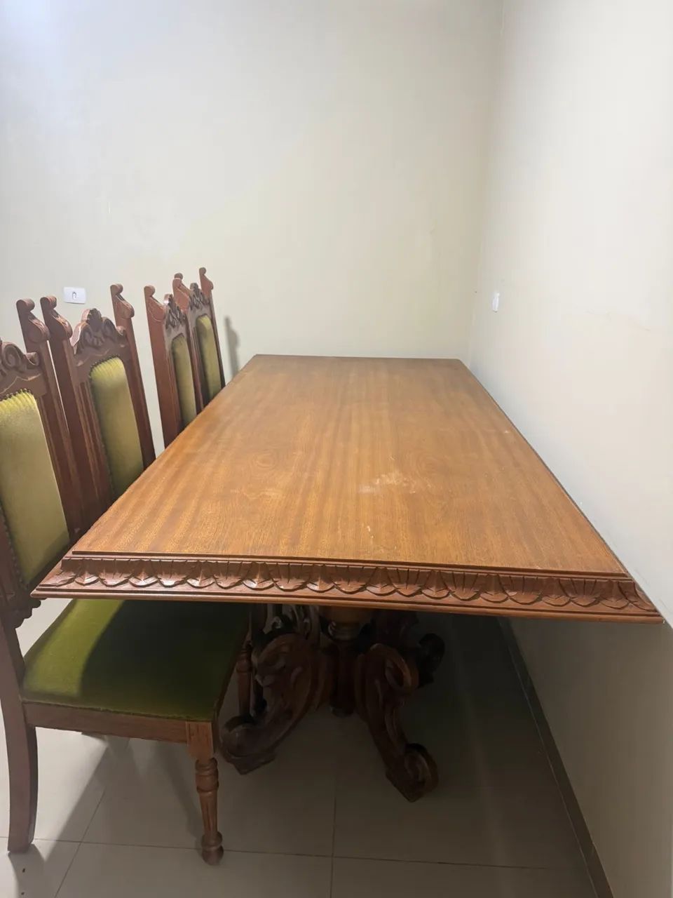 MESA COM 8 CADEIRAS - Foto 2