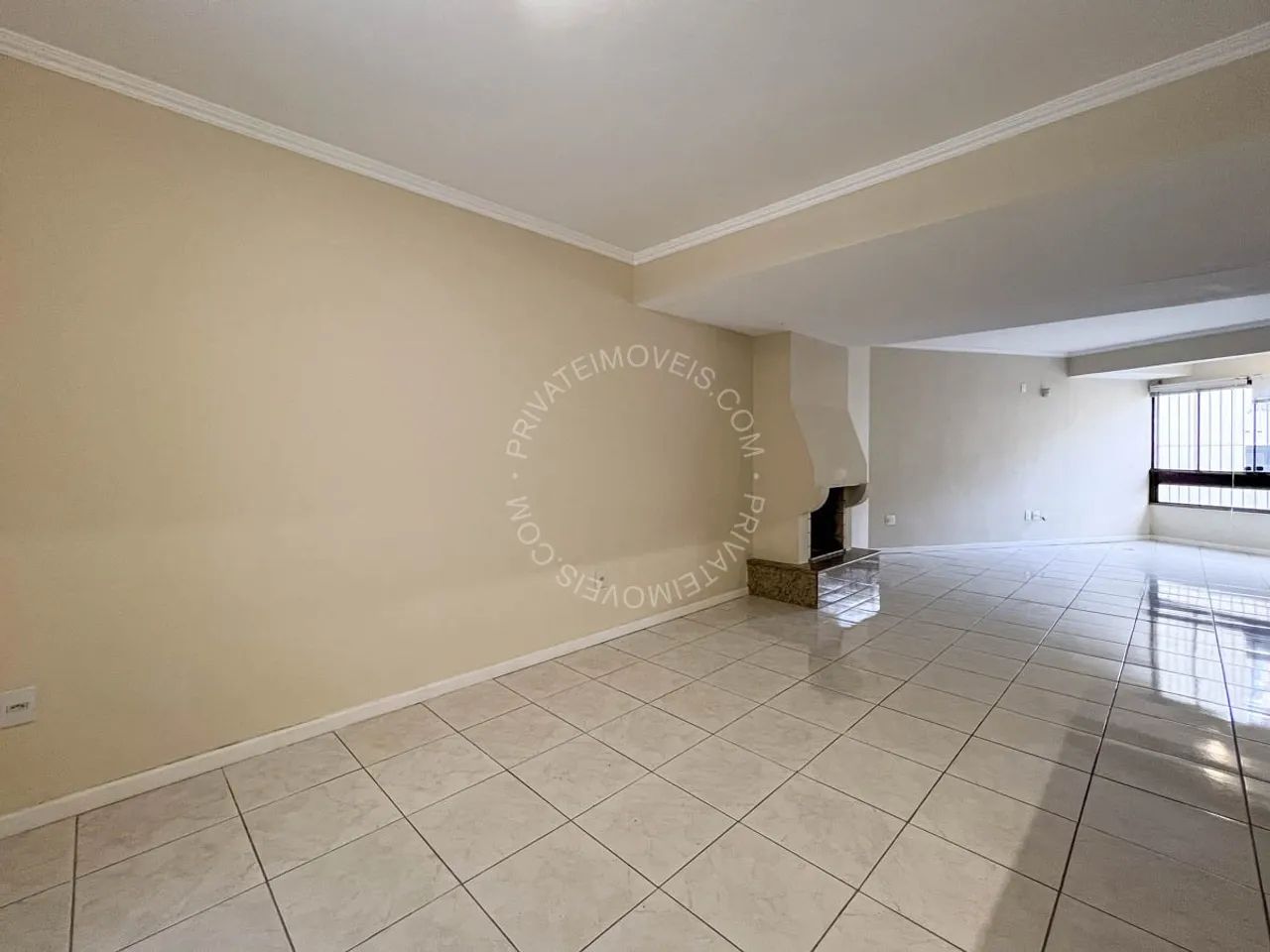 Casa semimobiliada para alugar no Boa Vista com 3 quartos (1 suíte)