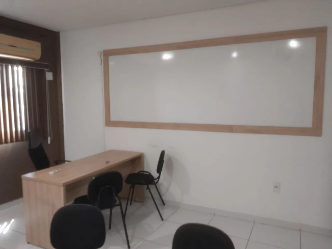 Sala comercial na praça 14 - Foto 4