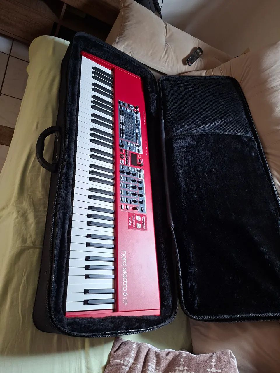 Case Solid Sound para teclados Nord 73 teclas - Foto 5