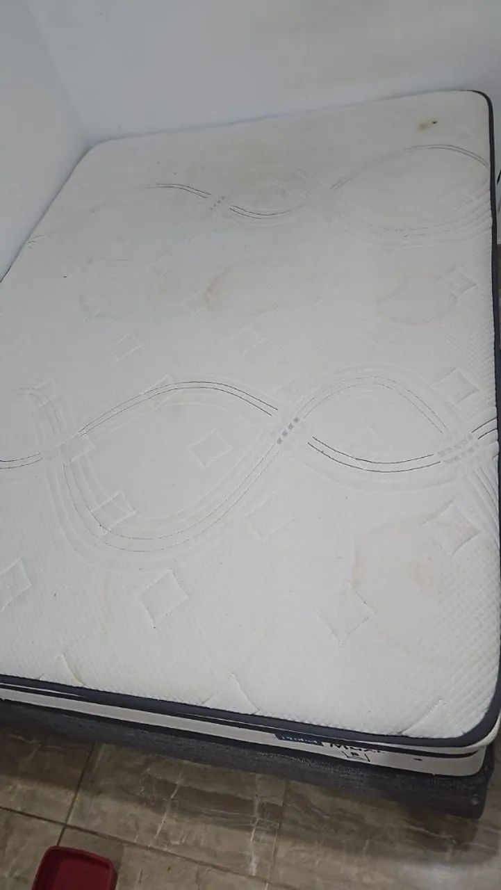 Cama de casal box + colchão Ortobom 