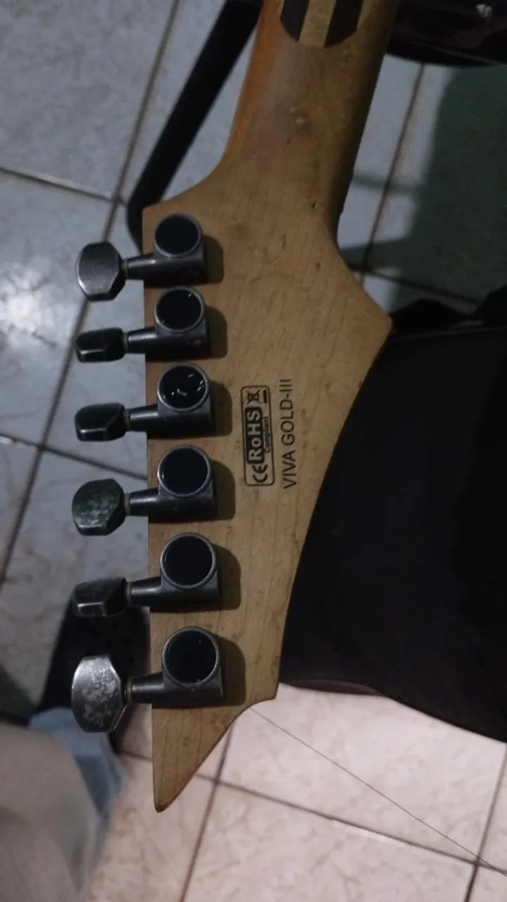 guitarra e pedaleira - Foto 3