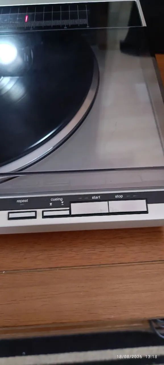 Toca discos Technics SL QL 1 horas end - Foto 2
