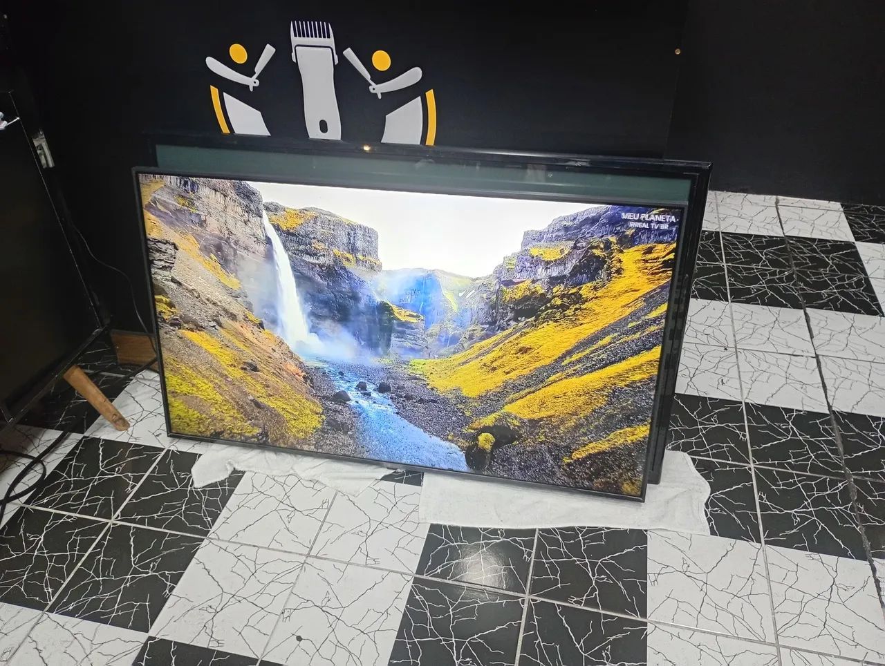 Vendo Smartv LG 50 polegadas top 4k borda infinita com comando de voz e vídeo game 4k  - Foto 4