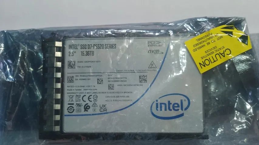 Um achado!SSD Intel D7-P5520 15.36TB -SSD Enterprise - Servidor