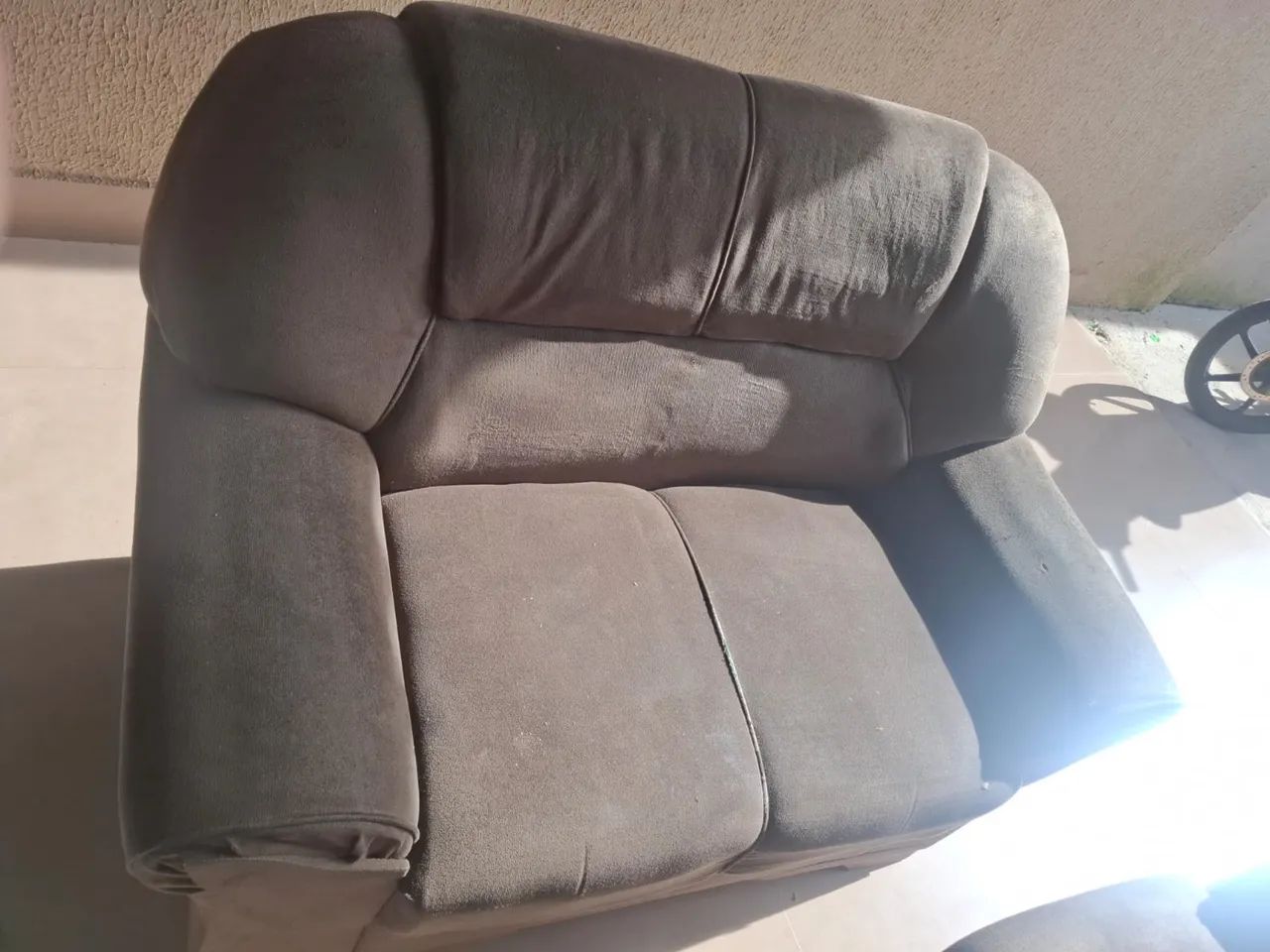 Dois sofás 65704315821185120