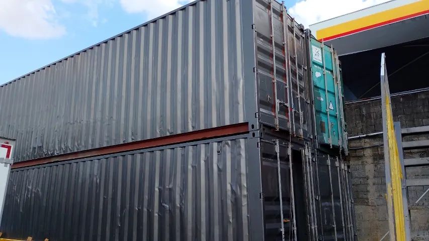 Vende-se container Marítimo 40 pés HC (High Cube)