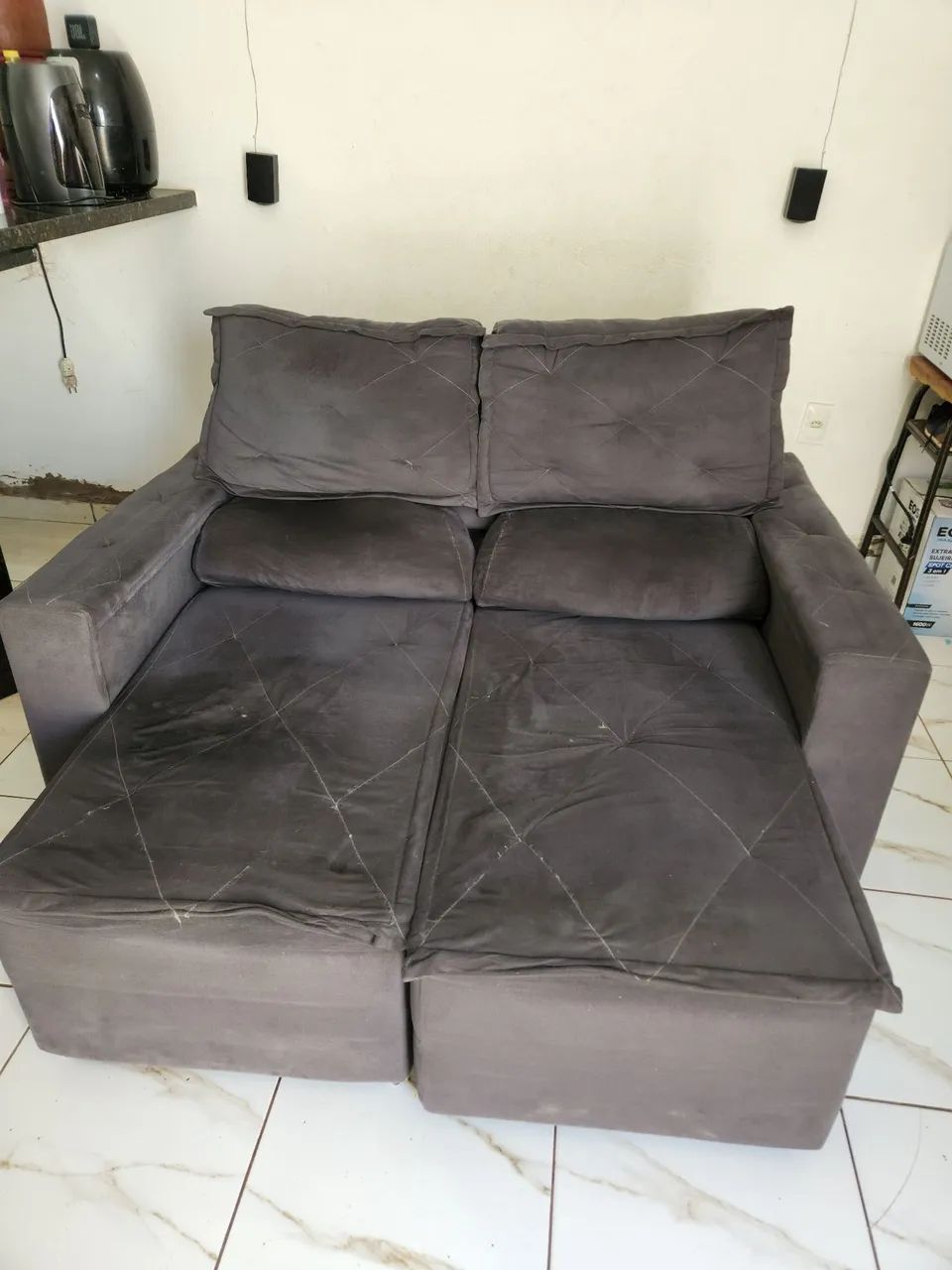Sofá retrátil dois lugares - Foto 4