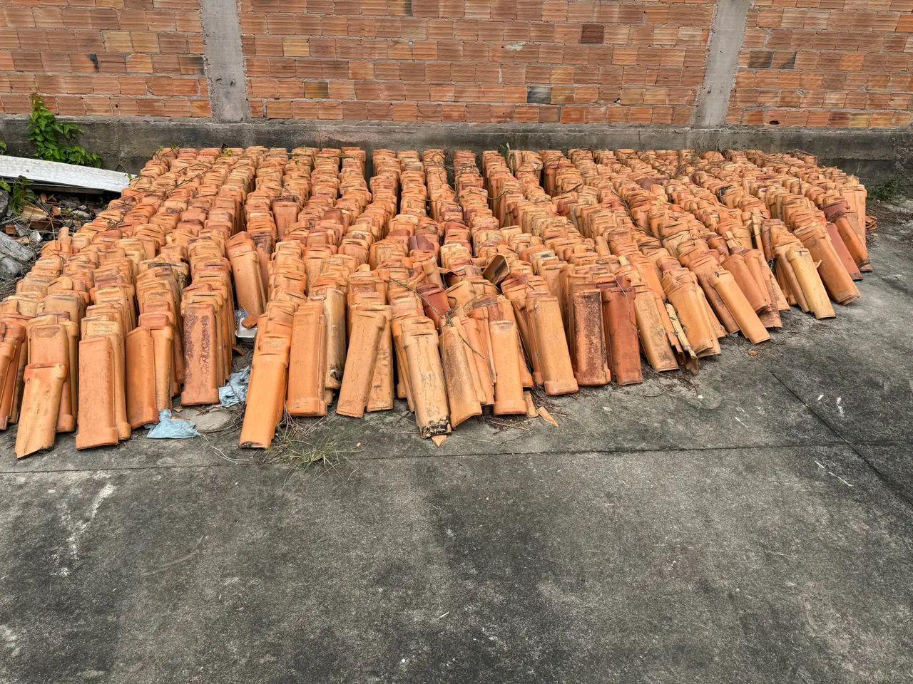 Telhas plan mais de 2 milheiro 