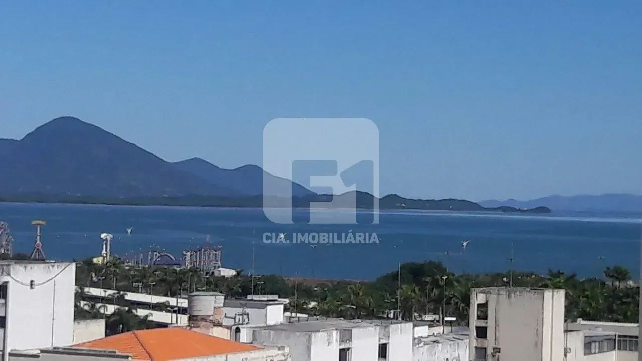 APARTAMENTO 2 DORMITORIOS COM VISTA PANORÂMICA NO CENTRO DE FLORIANÓPOLIS - Foto 5