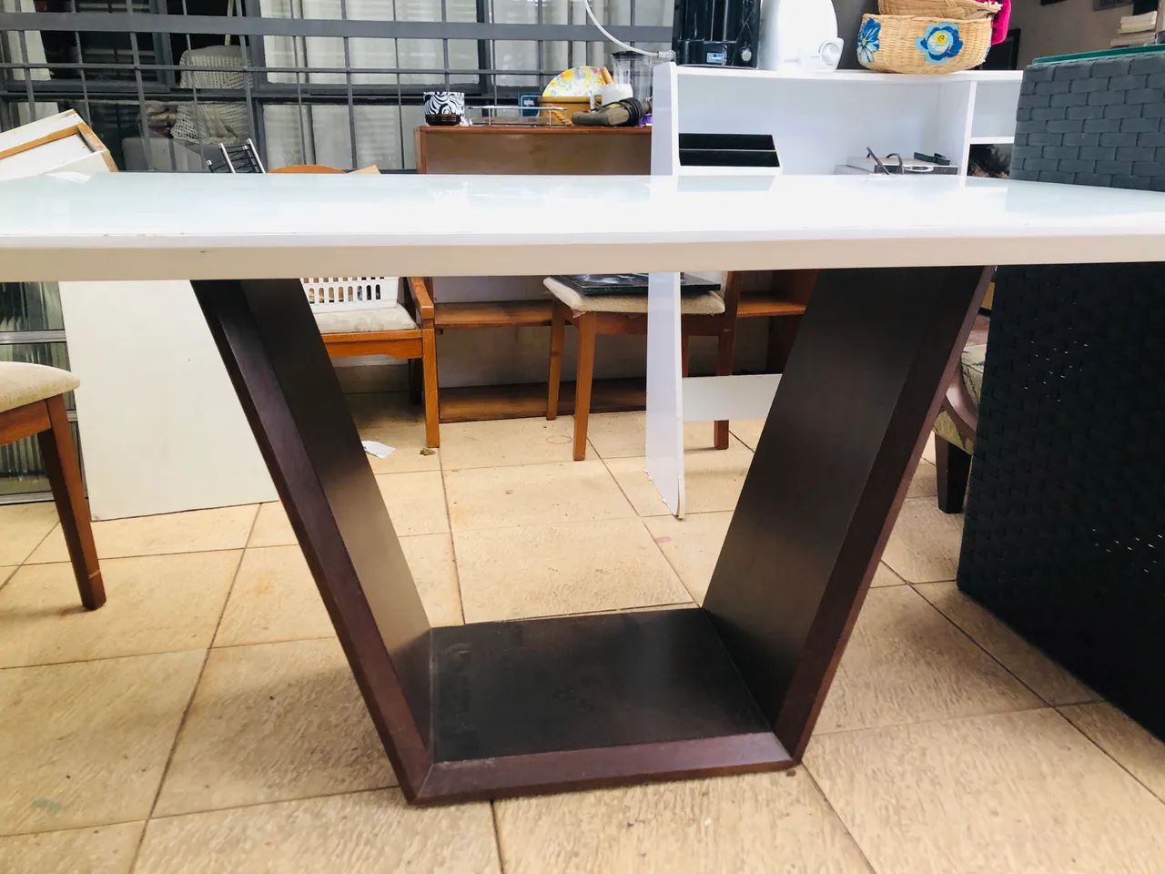 Mesa de Jantar/Retângular Branca Laqueada com Base Madeira - 8 lugares - Foto 3