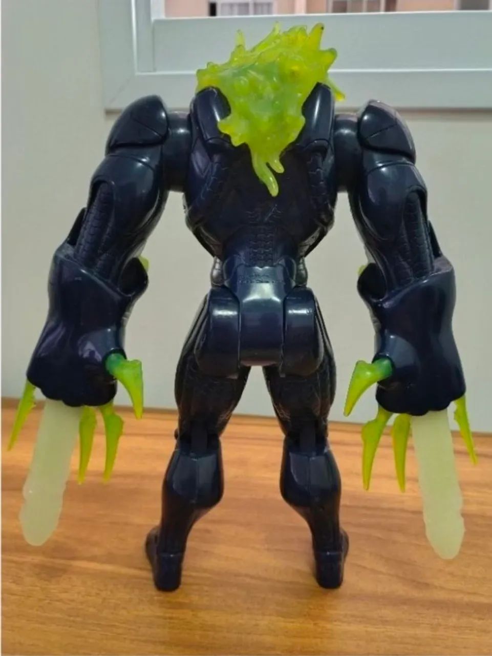 Vilão Toxzon max Steel  - Foto 2