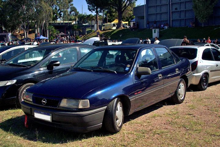 Chevrolet Vectra GLS/expres.2.2/ 2.0 E 2.0 CD 8V 1995