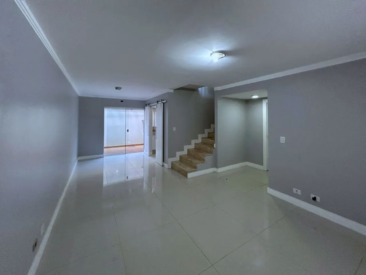 Sobrado com 3 dormitórios à venda, 122 m² por R$ 695.000,00 - Região do Lago - Cascavel/PR - Foto 2