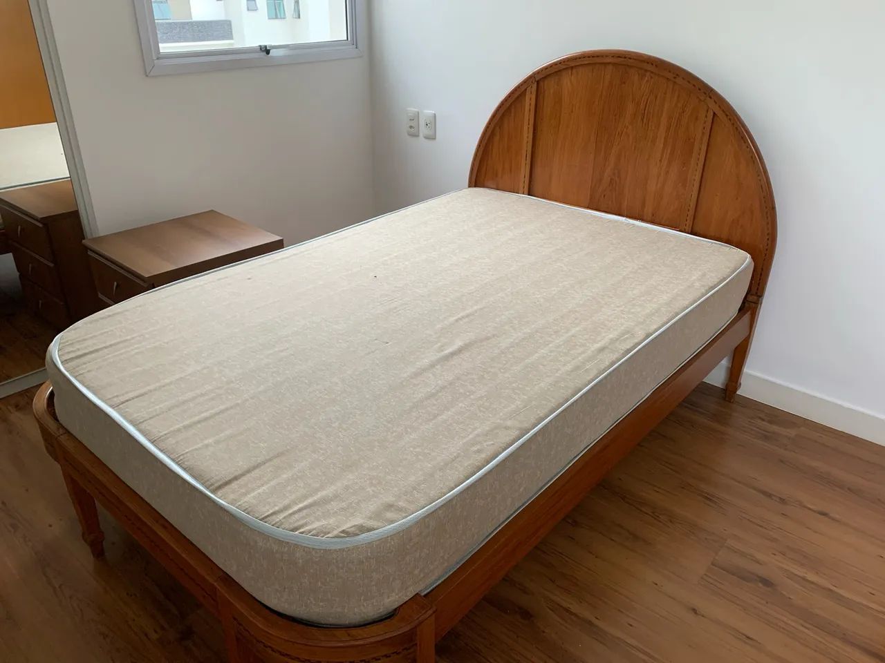 Cama de viúva antiga - Foto 5