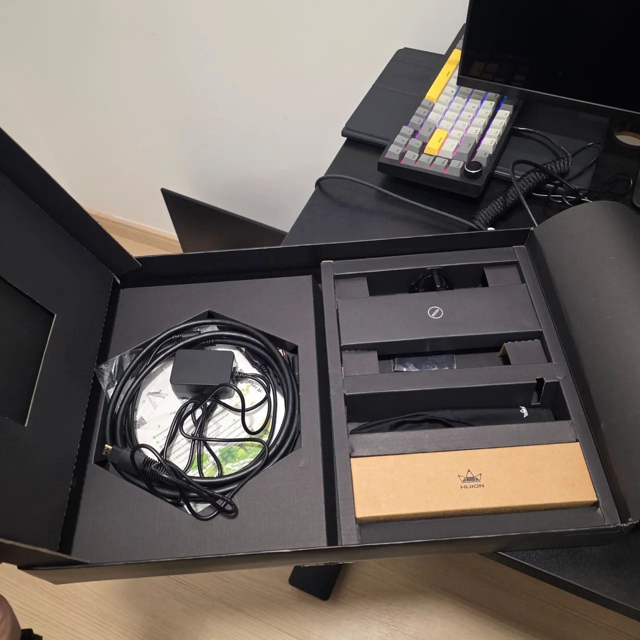 Mesa digitalizadora Huion Kamvas 16 - Foto 5