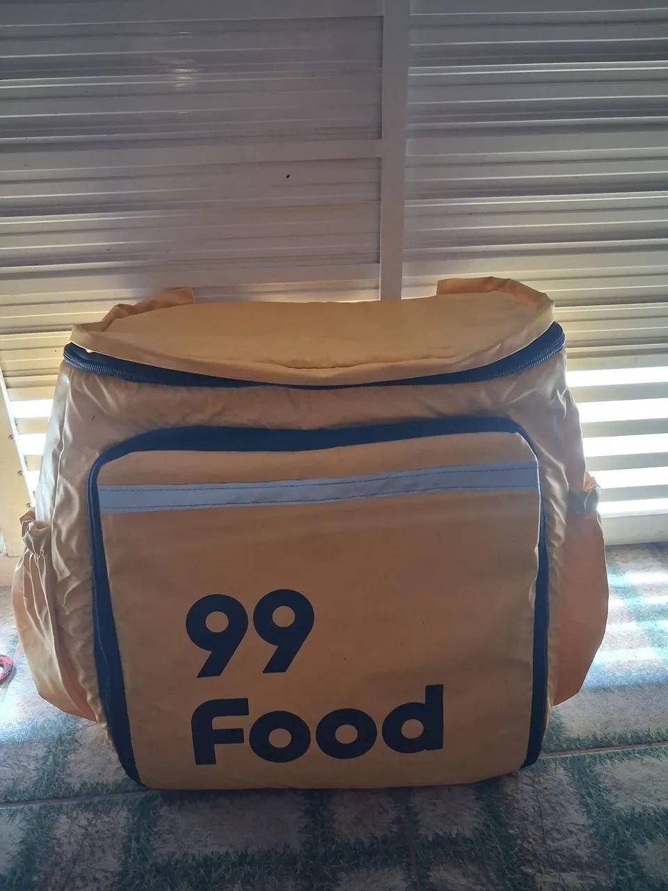 Bag 99420252619595458561