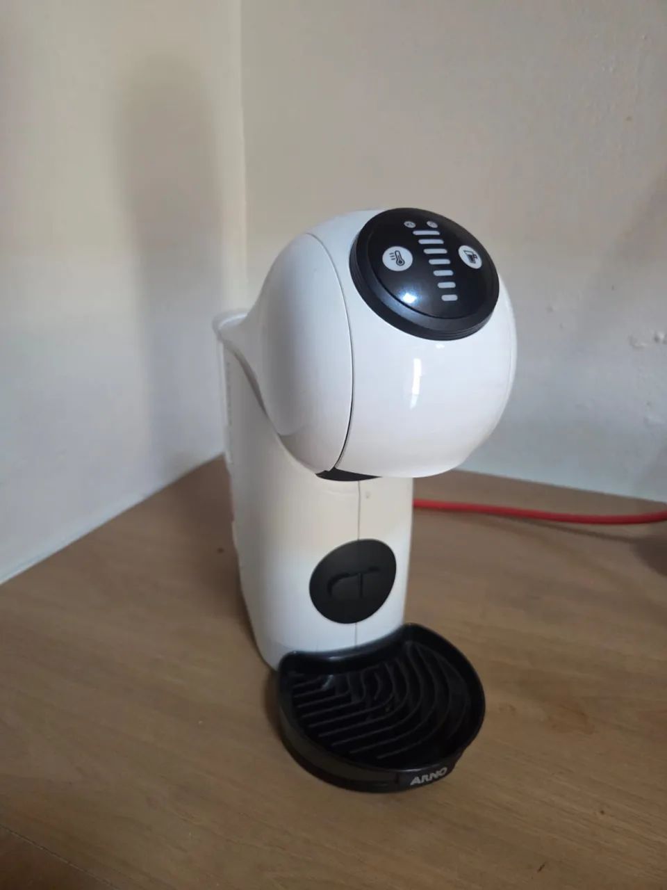 Cafeteira Dolce Gusto Genio S Basic Branca 220V - Foto 2