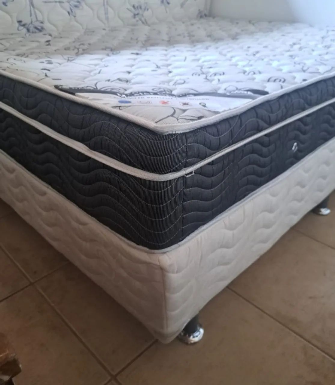 Cama blanche de casal com colchão ortobom - Foto 4