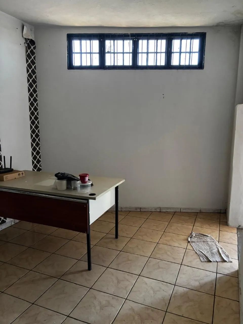 Sala em frente BR 050 em dois ambientes, com banheiro, 30m² - Foto 5