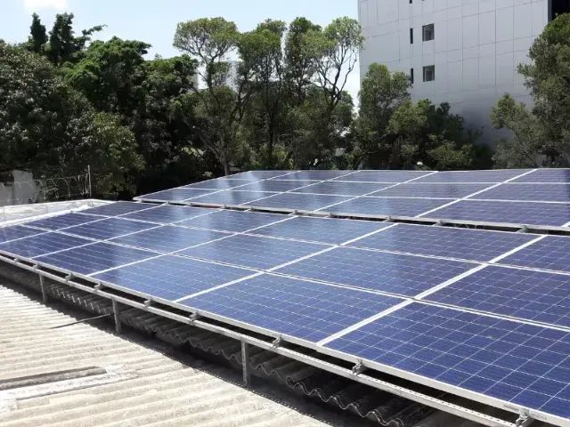 Serviço de mão de obra de instalação de energia solar