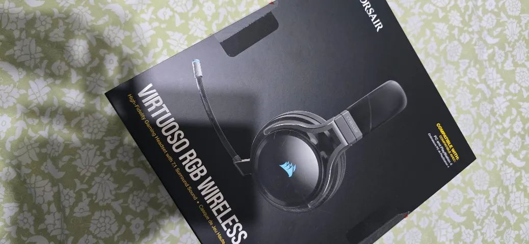 HeadSet Corsair Virtuoso RGB Wireless - Foto 4