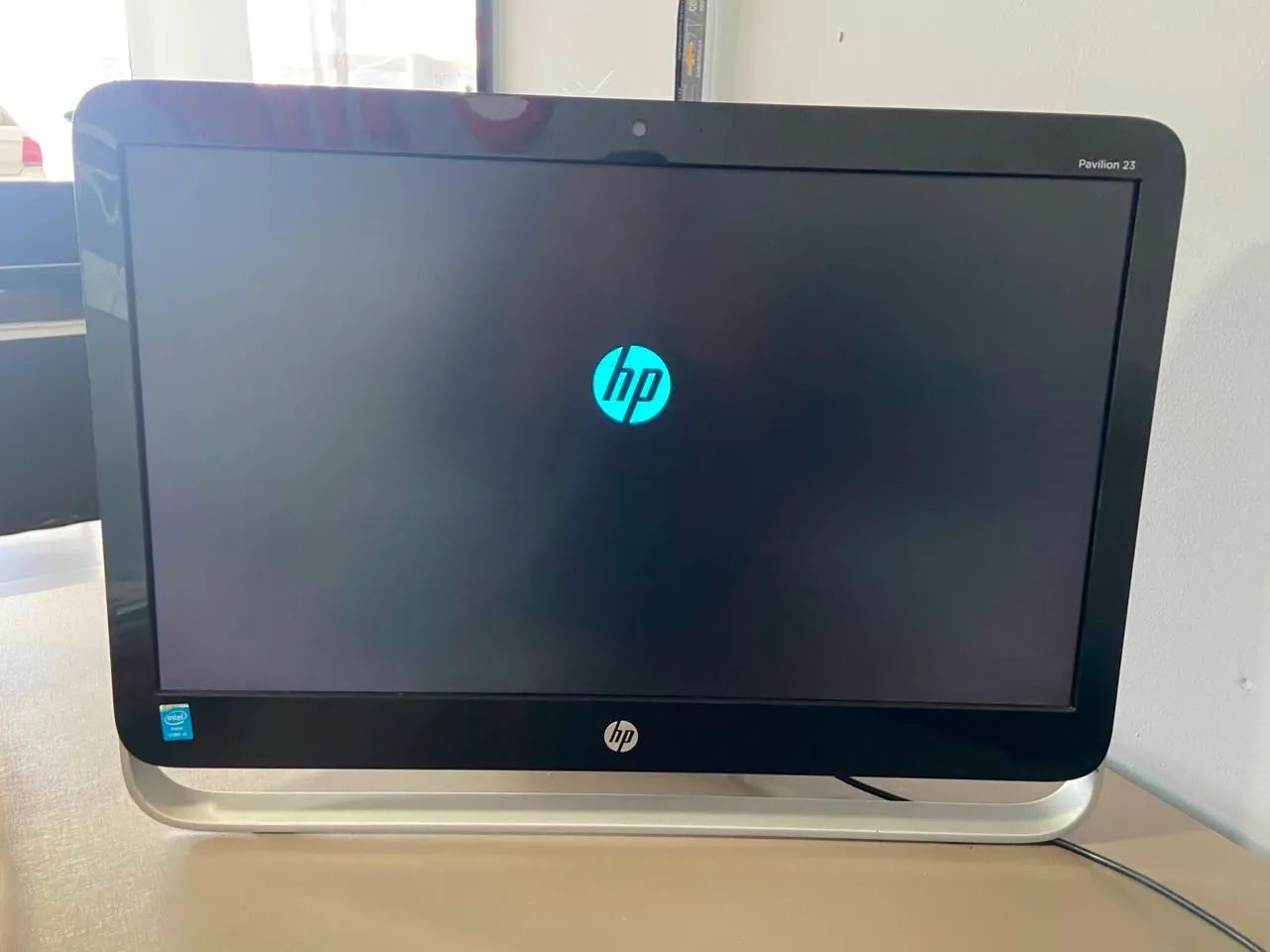 HP Pavilion 23 一体型PC Core i3 8GB SSD128G hp pavilion 23