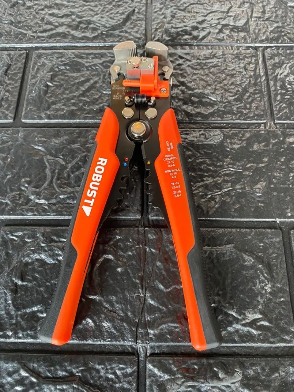 Alicate Desencapado Robust
