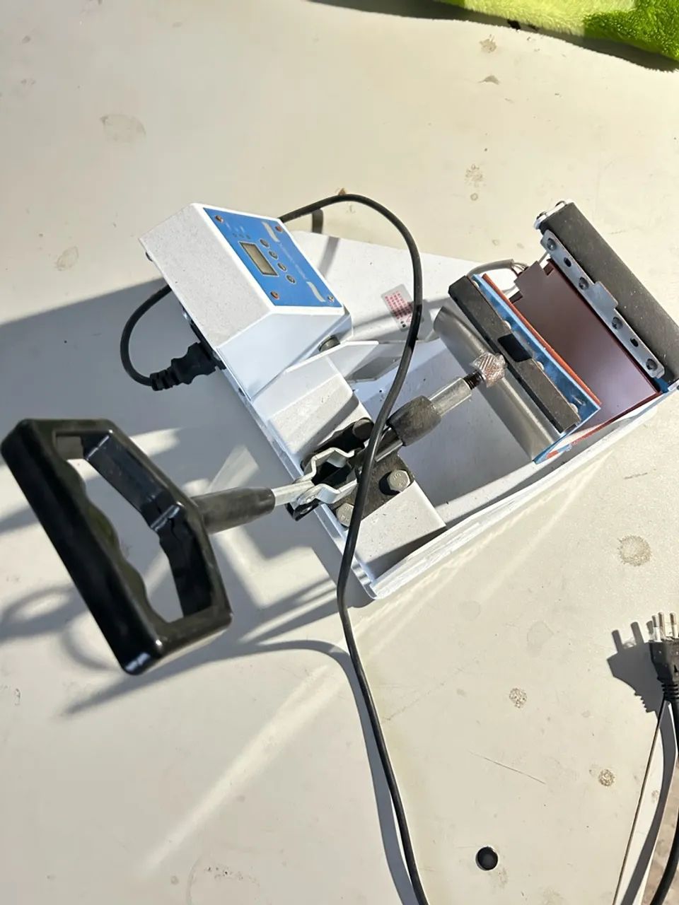 Vendo prensa térmica para canecas - Foto 2