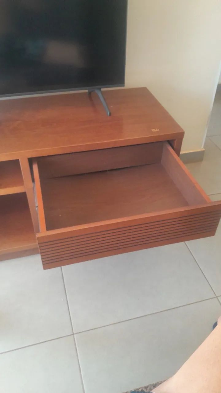 Rack de madeira com rodinhas - Foto 5