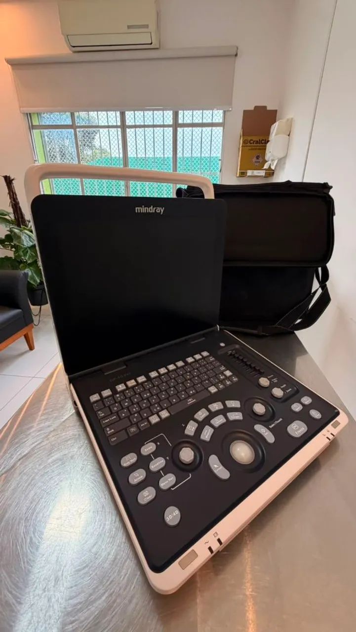 VENDE SE APARELHO DE ULTRASSOM D50 - Foto 2