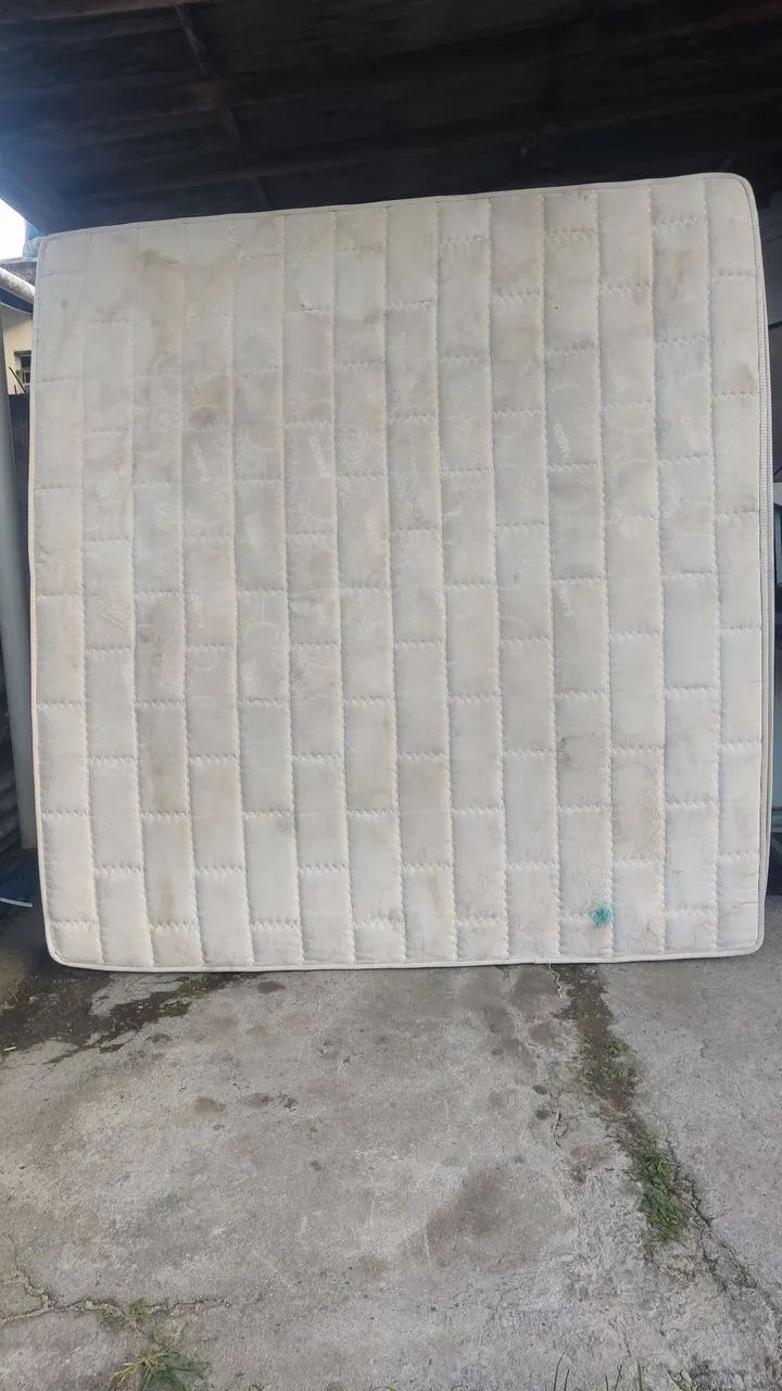 Cama box de casal Queen 