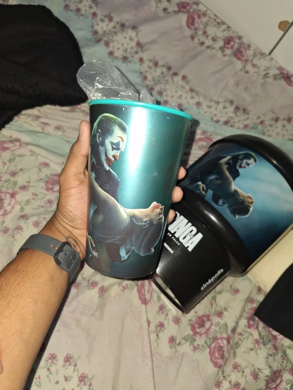 Coringa 2 - Balde de pipoca e copo colecionável - Foto 4