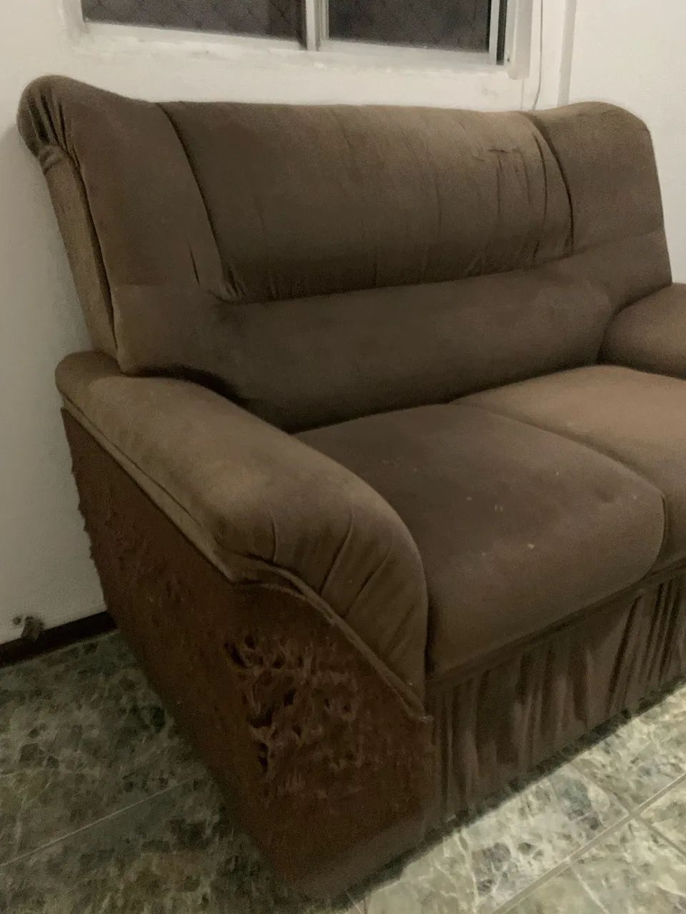 Sofá marrom 2 lugares - DOAÇÃO - Pina