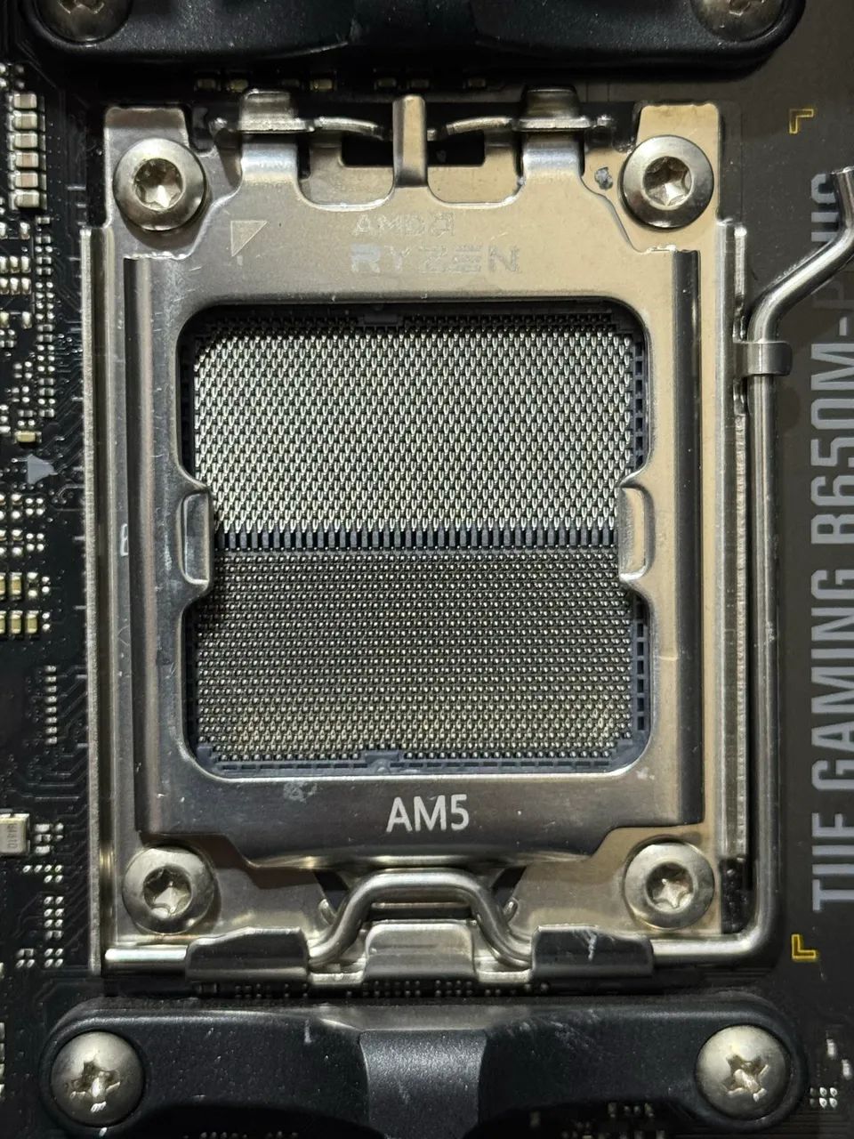 B650M TUF GAMING - Foto 2